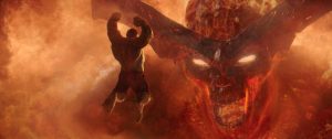 The Hulk faces off Surtur in Thor Ragnarok.