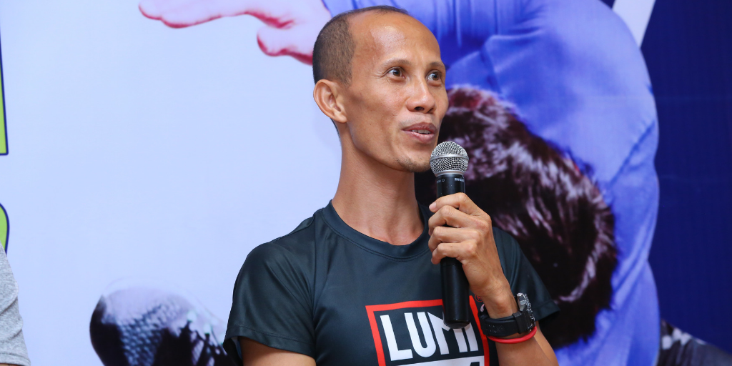 Filipino record holder Andrico Mahilum- Citi Vertical Run 2019 with Kerry Sports Manila | The Little Binger