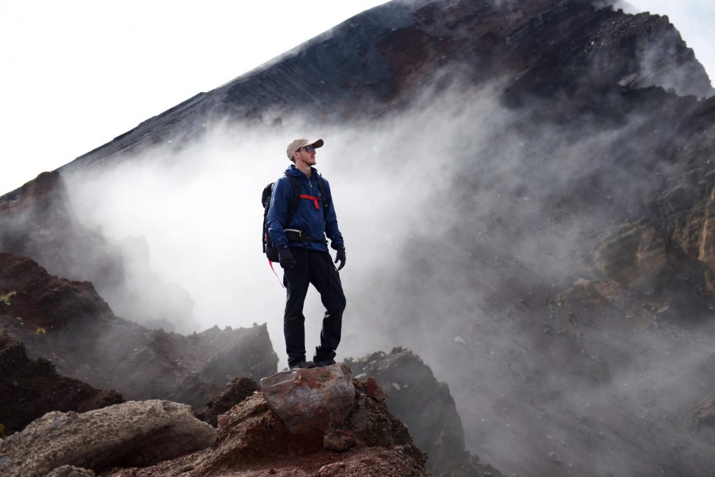 REVIEW: Walking the Yangtze with Ash Dykes | The Little Binger | Credits: National Geographic